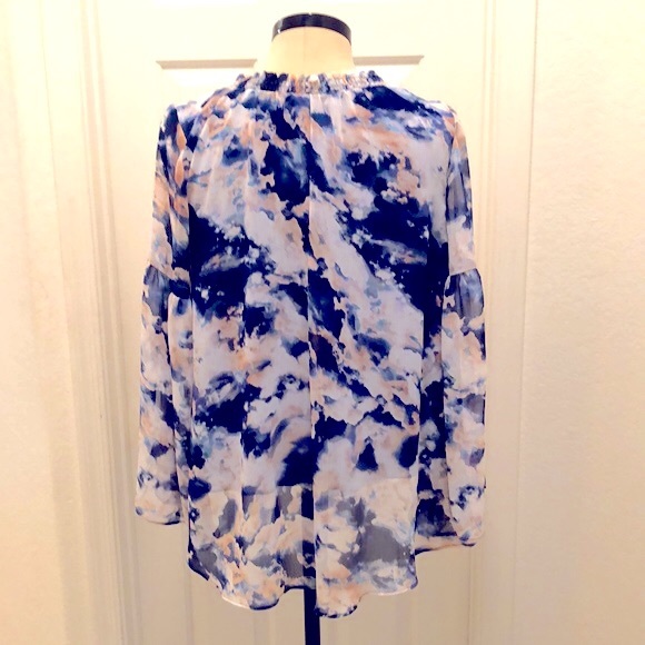 Blouse by Jennifer Lopez - Picture 2 of 8